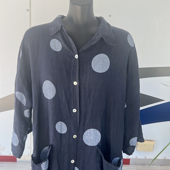 tera bora Dresses & Skirts - Tera Bora 100% Linen made in Italy, loose fitting dress.  Abalone buttons, SZ L